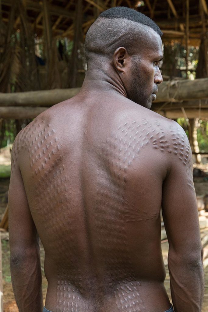 The People with the Crocodile Skin  Travel to Papua New Guinea — Acanela  Expeditions